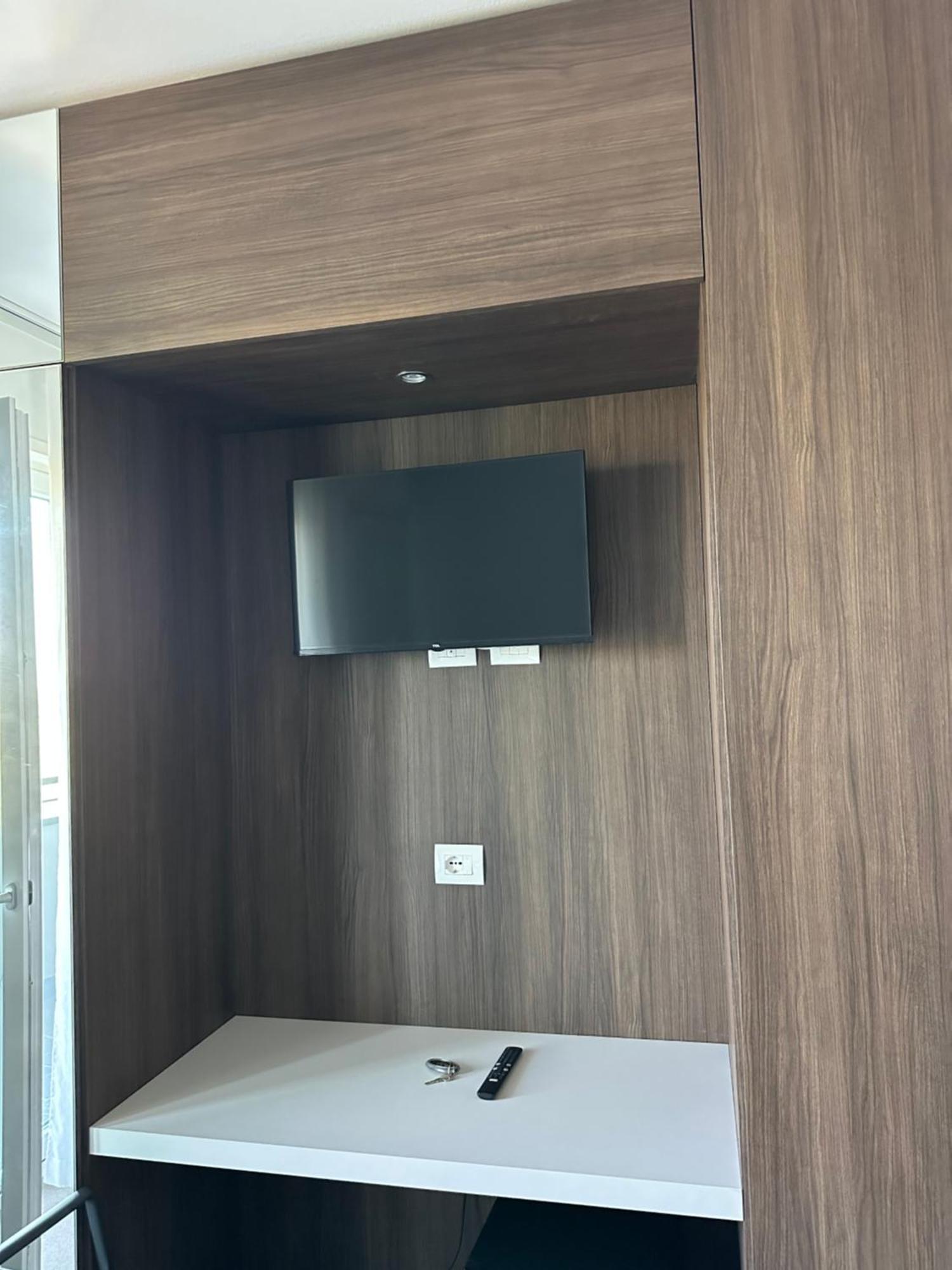 Lux Mima Hotel 3*